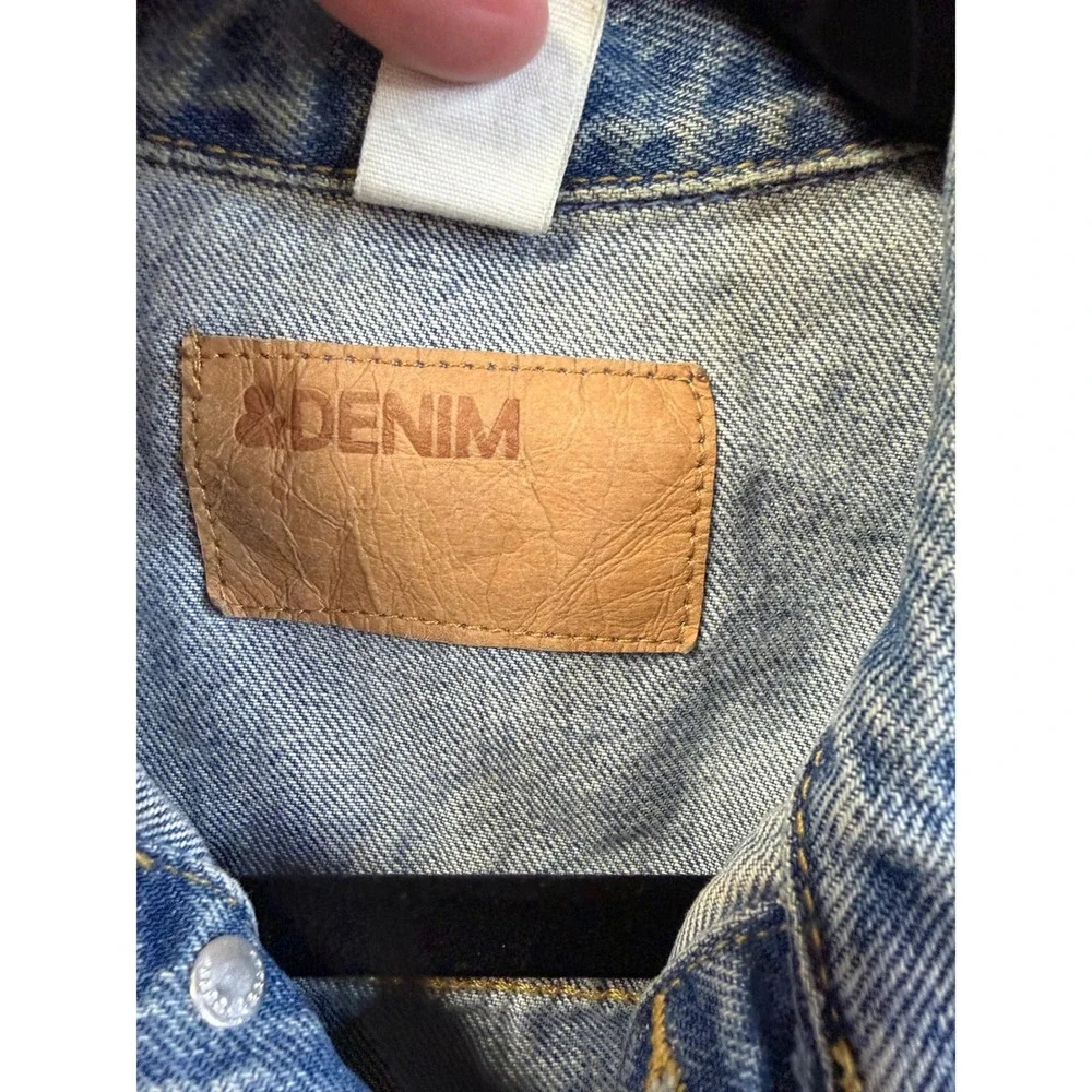 H&M &Denim Light Wash Jean Trucker Jacket Womens Size 8‎ Blue Cotton Classic